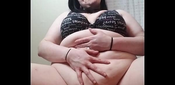  BBW Plays with her Big, Soft Belly